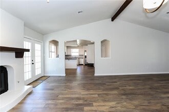 1005 Robin Haven Dr in Bentonville, AR - Foto de edificio - Building Photo