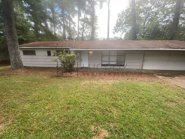 property at 2694 Woodside Dr