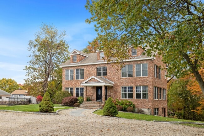 9 Bagnall Ave in Saugus, MA - Foto de edificio - Building Photo