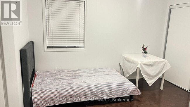 property at 1226 Leslie Dr