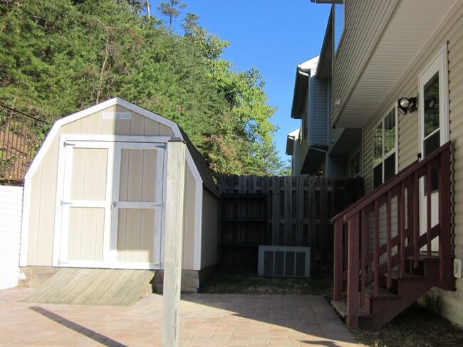 1101 Highpointe Blvd in Stafford, VA - Building Photo - Building Photo