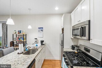 925 N 20th St in Philadelphia, PA - Building Photo - Building Photo