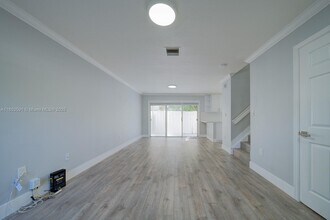 2210 NW 171st Ter in Pembroke Pines, FL - Building Photo - Building Photo