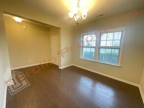 288 Heathwood Dr in Clayton, NC - Building Photo - Building Photo