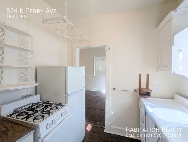 826 N Perry Ave in Tucson, AZ - Building Photo - Building Photo