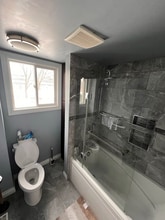 1305 Forest St in Thunder Bay, ON - Building Photo - Building Photo