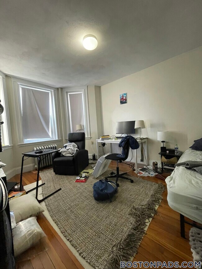 1179 Boylston St, Unit 15