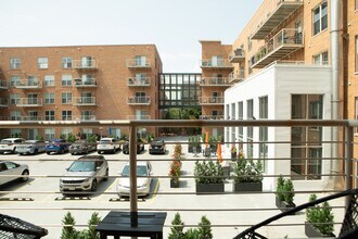 145 N Jackson St in Milwaukee, WI - Building Photo - Building Photo