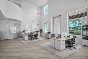4515 Main St in Jupiter, FL - Building Photo