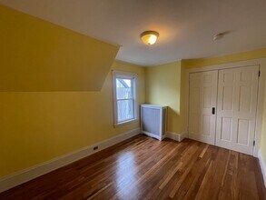 19 Porter St, Unit 2 in Somerville, MA - Building Photo - Building Photo