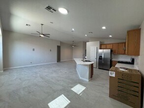 629 W Bright Lights Ave in North Las Vegas, NV - Building Photo - Building Photo