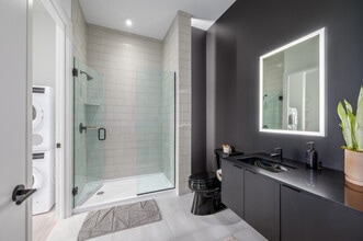 Driftwood in Cleveland, OH - Building Photo - Interior Photo