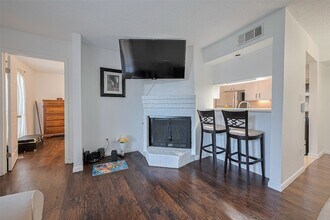 1505 Ward Rd, Unit 118 in Baytown, TX - Building Photo - Building Photo