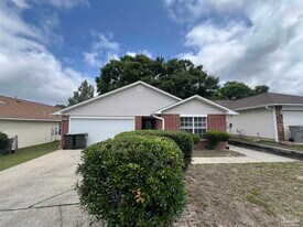 2952 Raines St in Pensacola, FL - Building Photo