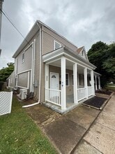 321 W Commerce St in Smyrna, DE - Building Photo - Building Photo