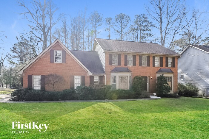 315 Spindletree Trce in Roswell, GA - Building Photo