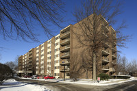 Oberlin Manor in Lorain, OH - Foto de edificio - Building Photo