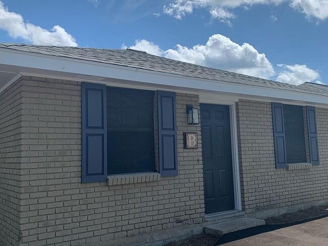 property at 119 N 35th Ave