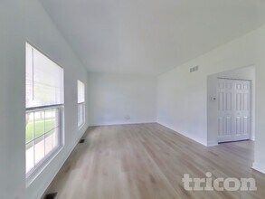 7217 Sutherland Ct in Plainfield, IL - Building Photo - Building Photo