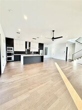 4260 Rosewood Ave in Dallas, TX - Building Photo - Building Photo