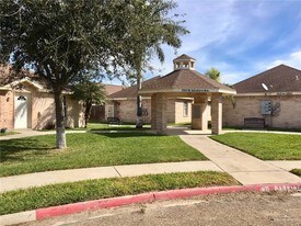 2503 Salvatierra Ave in Edinburg, TX - Building Photo