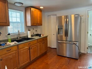 159 Purdy Hill Rd in Monroe, CT - Building Photo - Building Photo