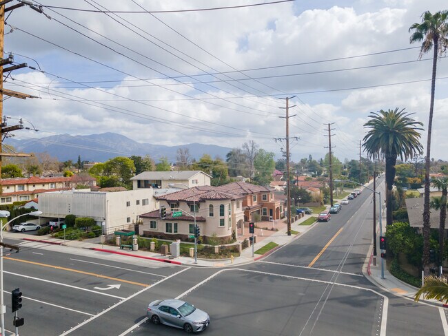 5702 Temple City Blvd in Temple City, CA - Building Photo - Building Photo