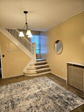 1253 W Arch St in Coal Township, PA - Building Photo - Building Photo