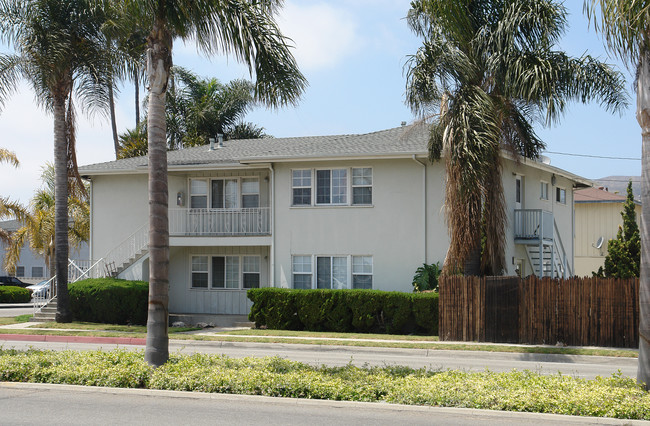 3019-3023 Telegraph Rd in Ventura, CA - Foto de edificio - Building Photo