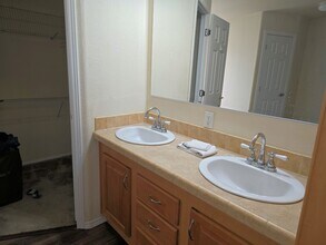 18415 Henry Coe Rd in Peeples Valley, AZ - Building Photo - Building Photo