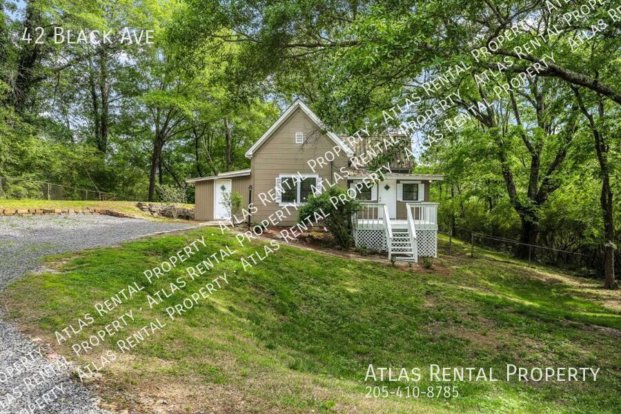 42 Black Ave in Dora, AL - Building Photo