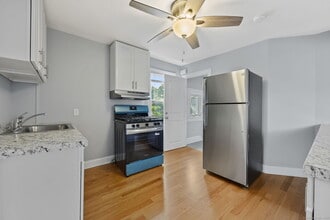 45 Mead Ave in Greenwich, CT - Building Photo - Building Photo