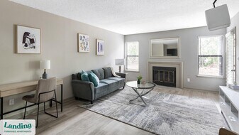 6200 Rime Village Dr NW, Unit 25-105 in Huntsville, AL - Building Photo