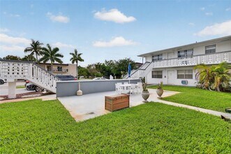 419 S Crescent Dr in Hollywood, FL - Building Photo - Building Photo
