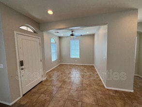 21060 W Elm Way Ct in Buckeye, AZ - Building Photo - Building Photo