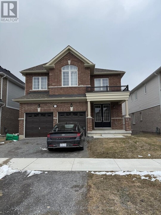 650 Lemay Grv in Peterborough, ON - Building Photo