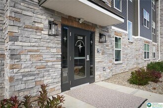 1210 Eaton Ave in Bethlehem, PA - Foto de edificio - Building Photo