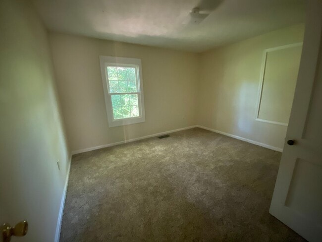 302 Oak St in Hogansville, GA - Building Photo - Building Photo