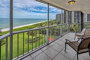10701 Gulf Shore Dr in Naples, FL - Building Photo