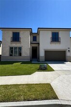 20568 Edgewood Ct in Los Angeles, CA - Building Photo - Building Photo