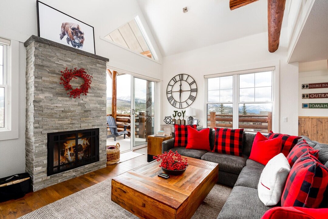 c1 Saddle Ridge Rd in Big Sky, MT - Building Photo