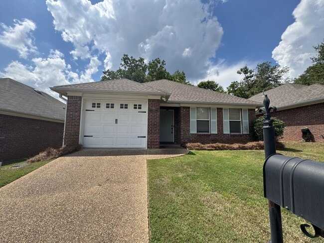 105 Stonecastle Ct in Brandon, MS - Foto de edificio - Building Photo