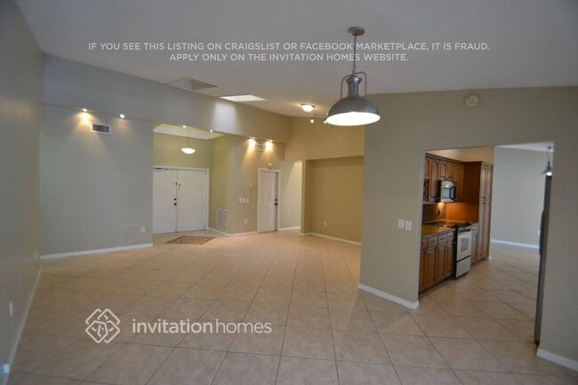 9701 NW 14th St in Plantation, FL - Building Photo - Building Photo