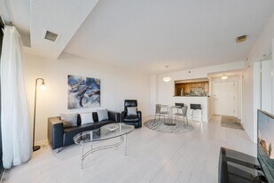 5505 Seminary Rd, Unit 311N in Falls Church, VA - Building Photo