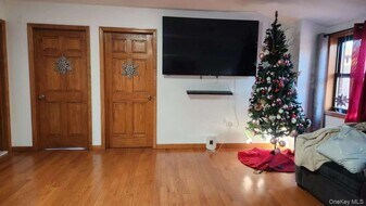 119-25 9th Ave in Queens, NY - Building Photo