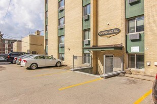 College Station in Madison, WI - Building Photo