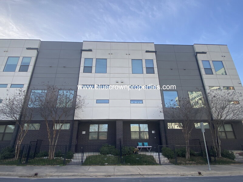 1625 Hickory St in Dallas, TX - Building Photo