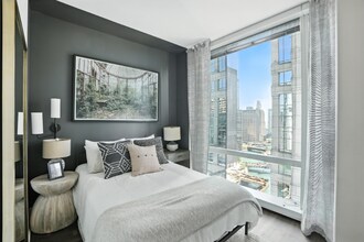 100 W Wacker Dr in Chicago, IL - Foto de edificio - Building Photo