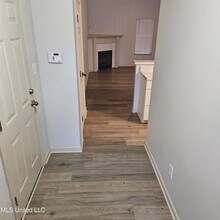 8349 Regal Bend Dr in Olive Branch, MS - Foto de edificio - Building Photo