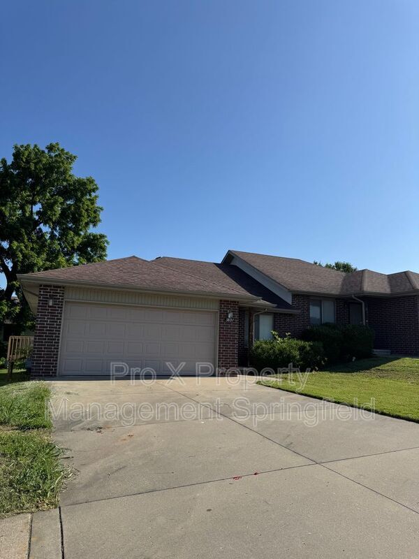 3807 W Montclair St in Springfield, MO - Building Photo - Building Photo